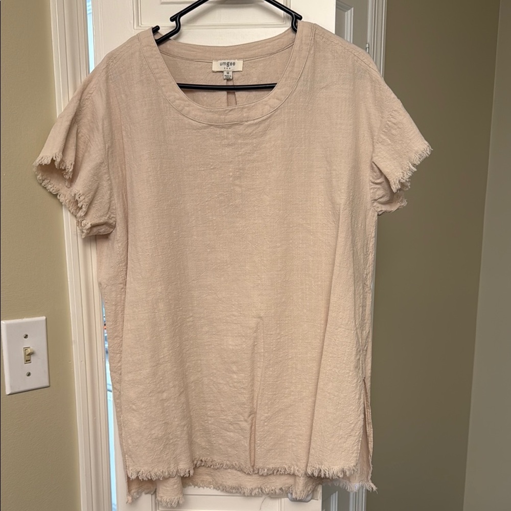 Umgee Cream Relaxed Short Sleeve Tee